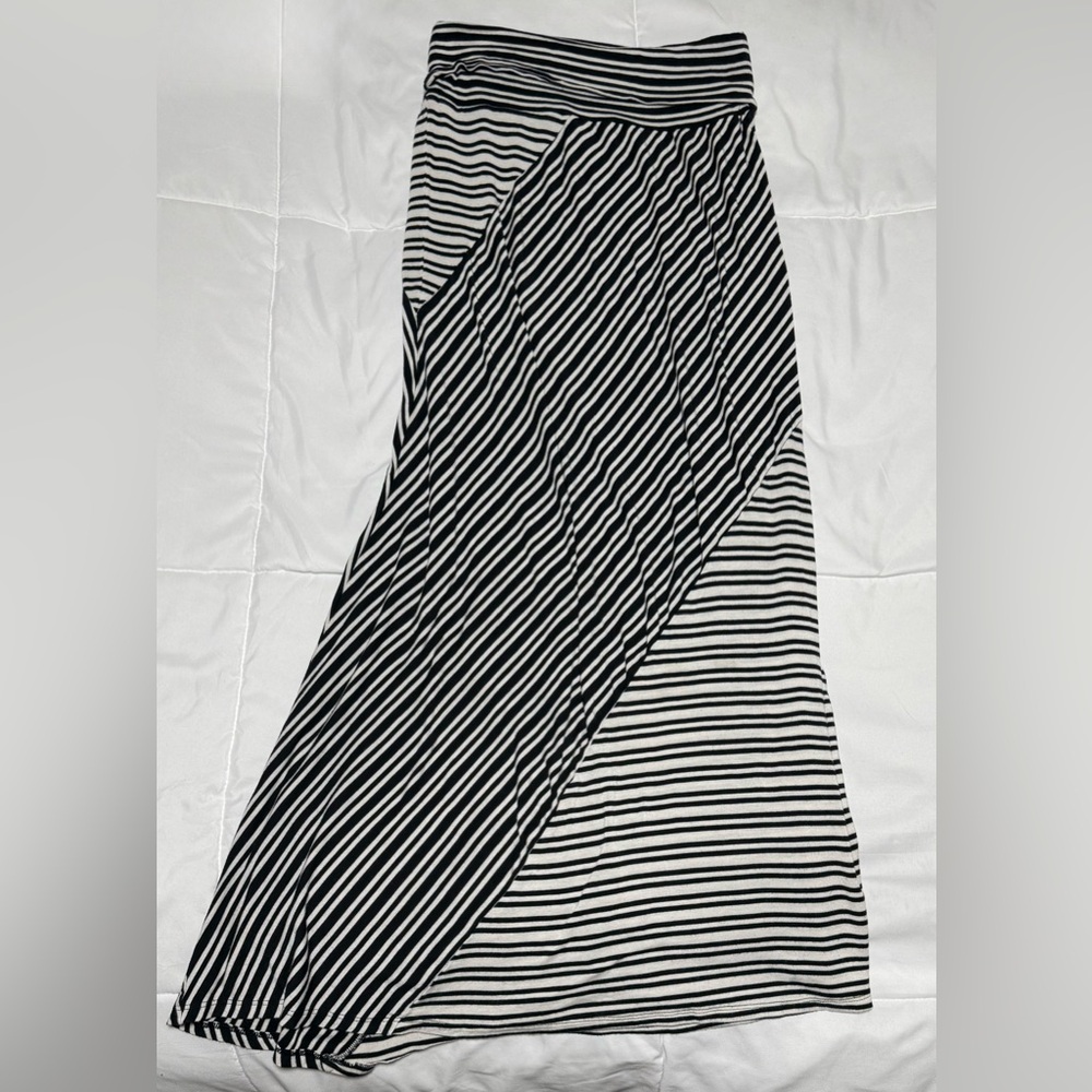 Black and White Striped Women's Skirt